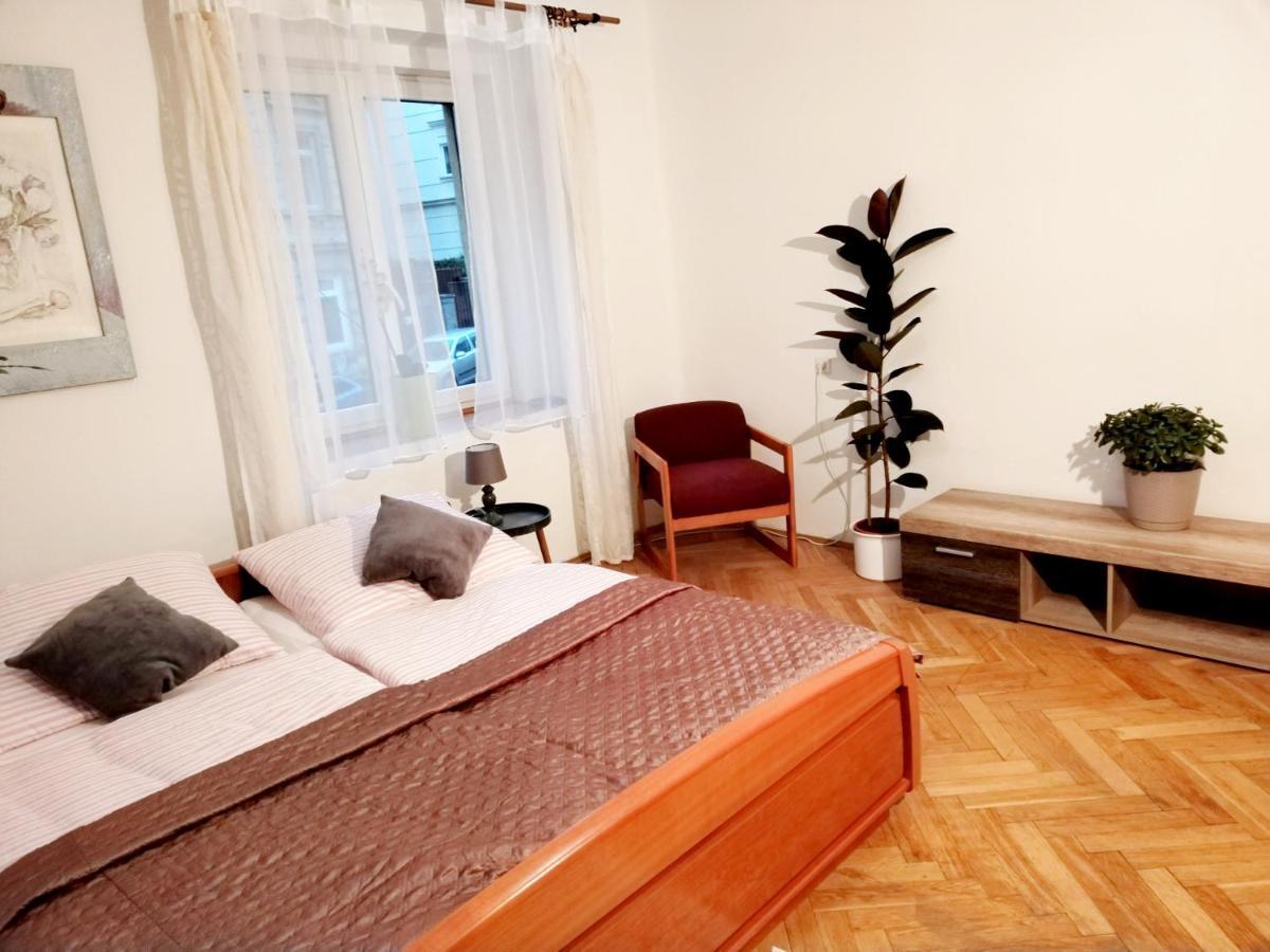Apartman Isabel Decin Exterior photo